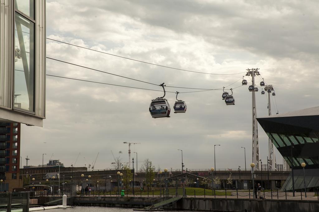 Апартаменти Royal Victoria Docks Лондон Екстер'єр фото